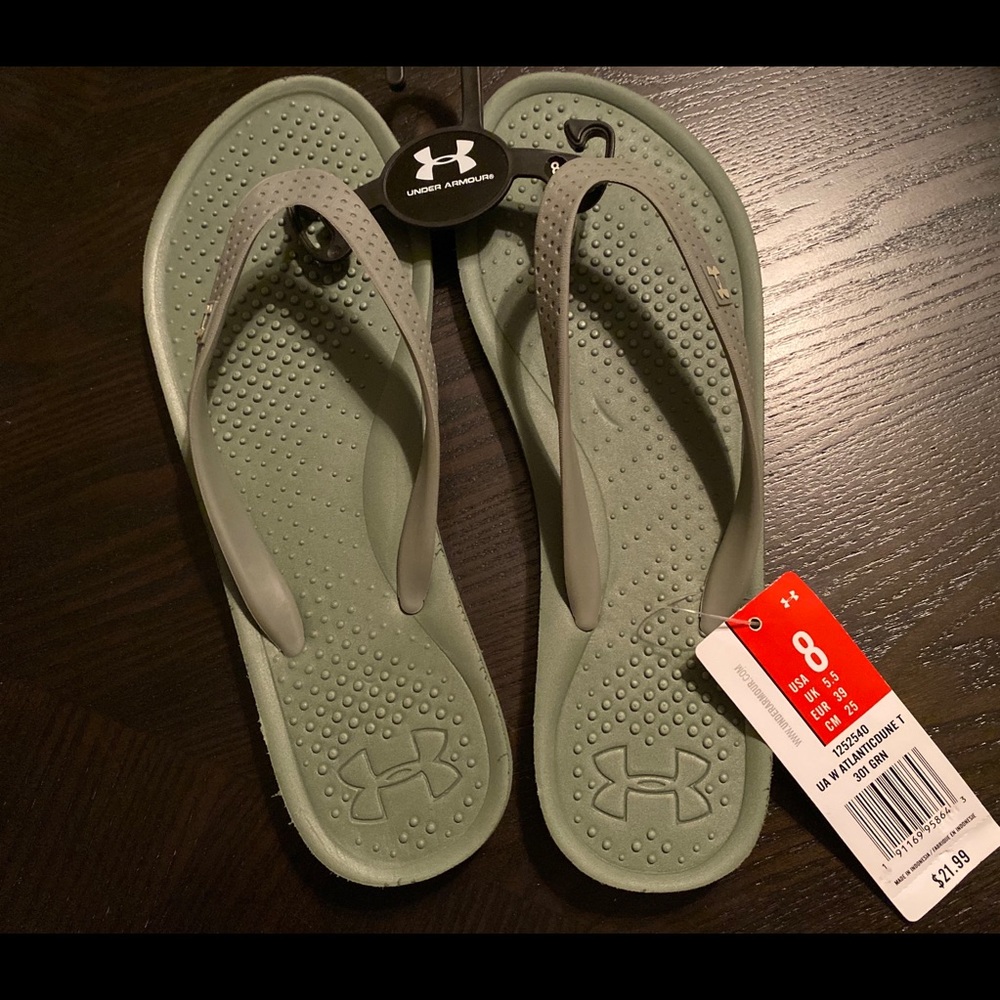 Under Armour Flip Flop Sandals NWT